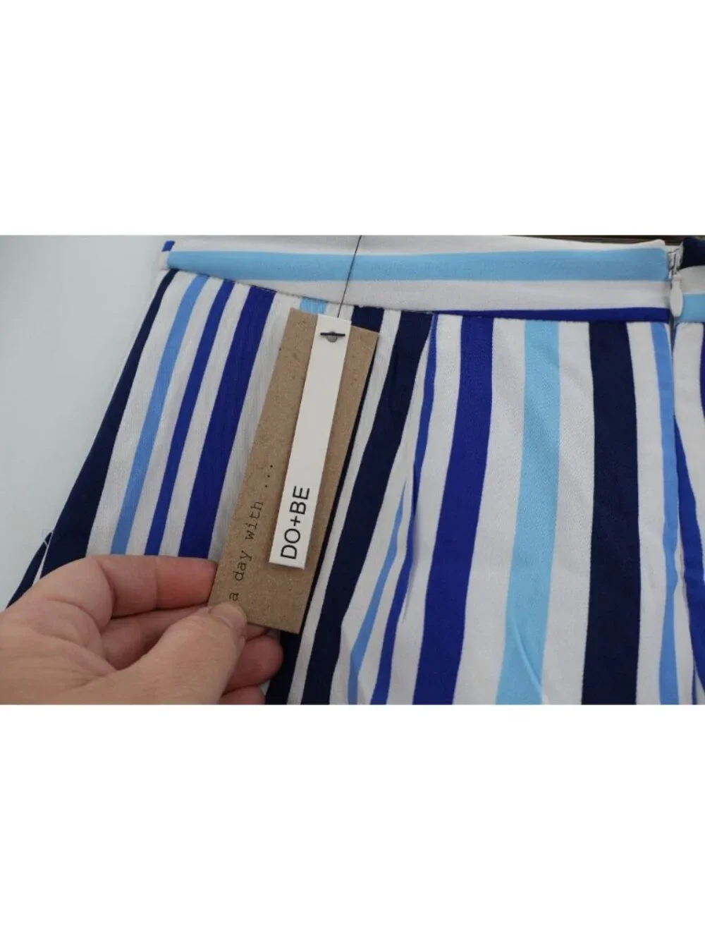 Do+Be Blue White Stripe Wide Leg Crop Pants NWT Nordstrom Size M